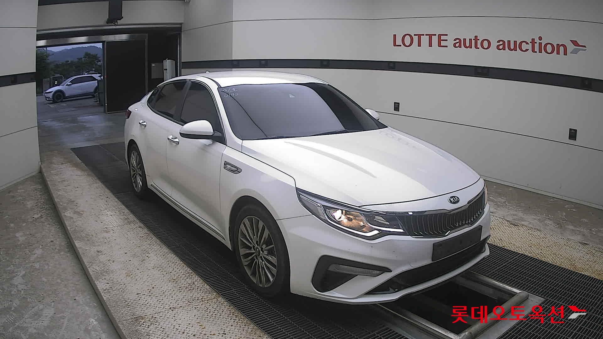 2020 - kia k5