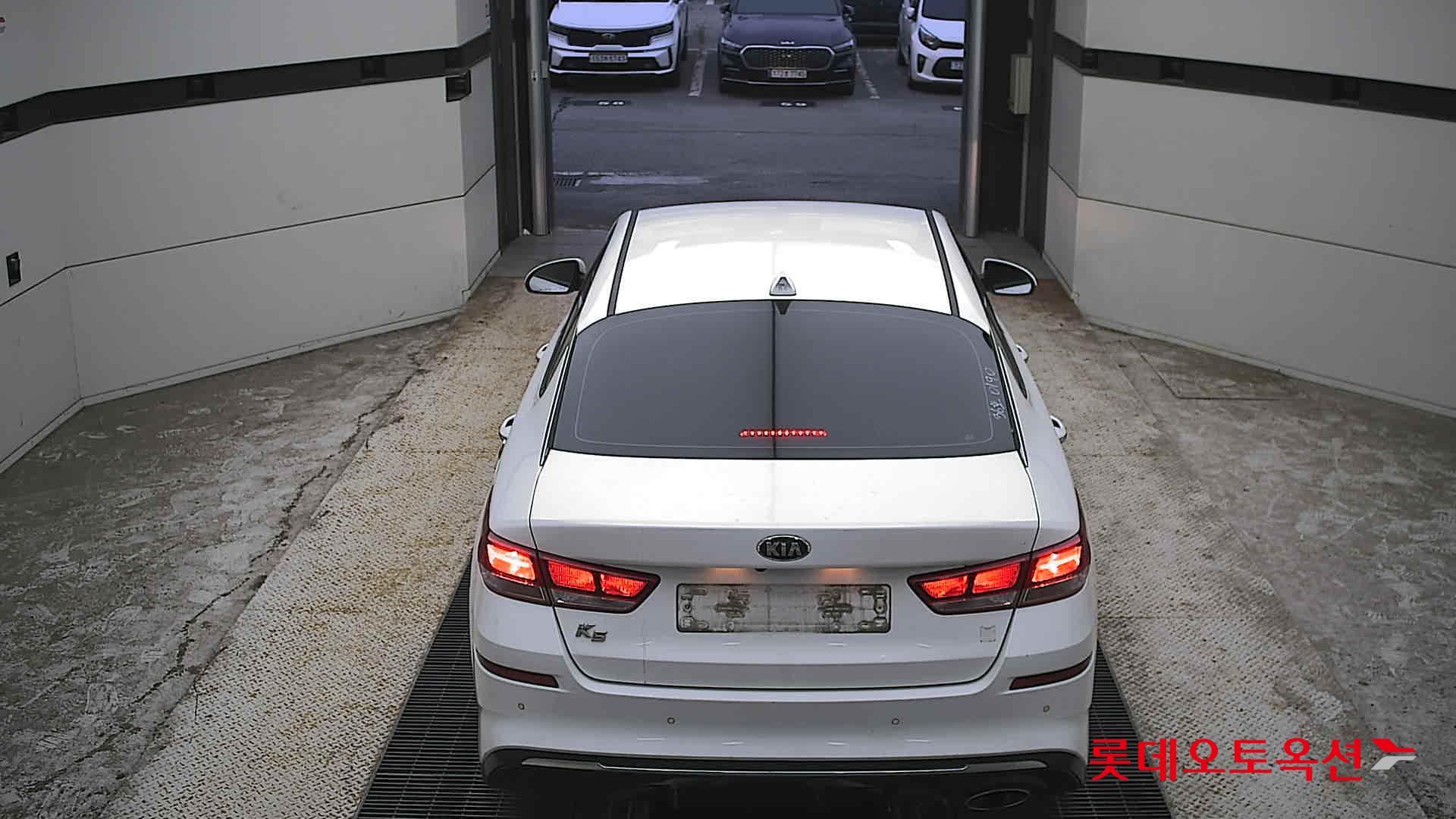 2020 - kia k5
