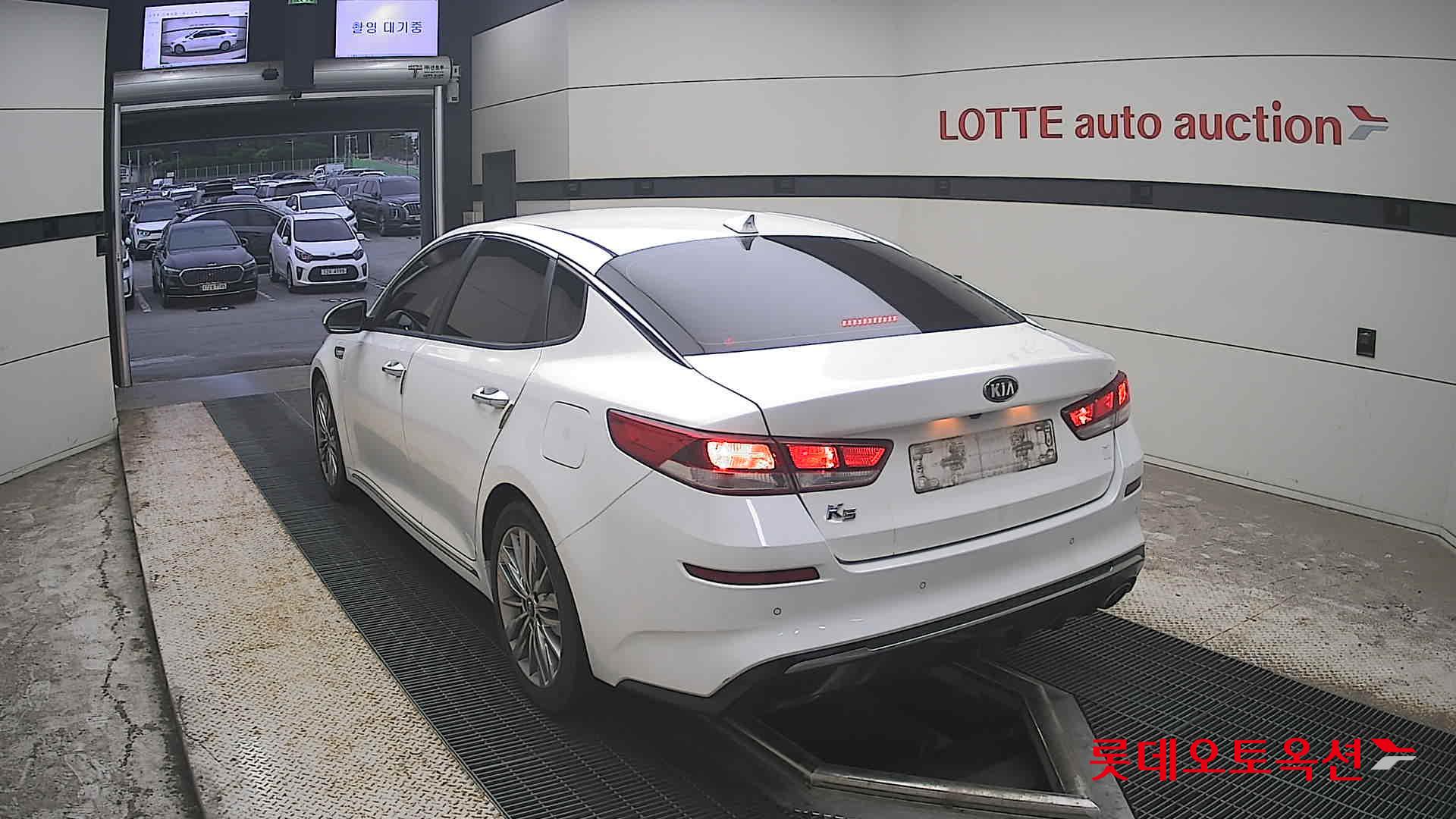 2020 - kia k5
