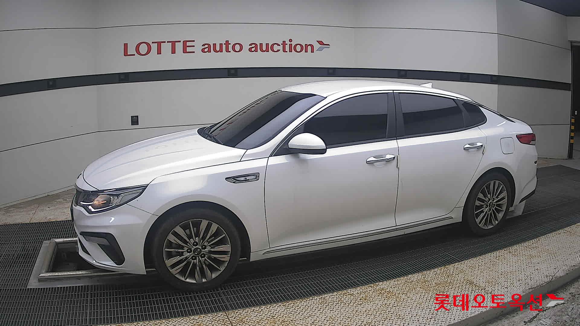 2020 - kia k5