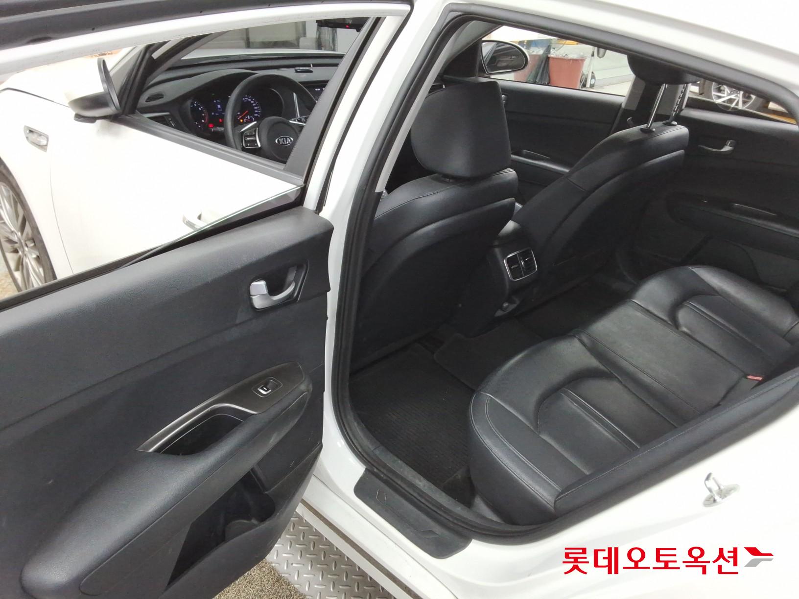 2020 - kia k5