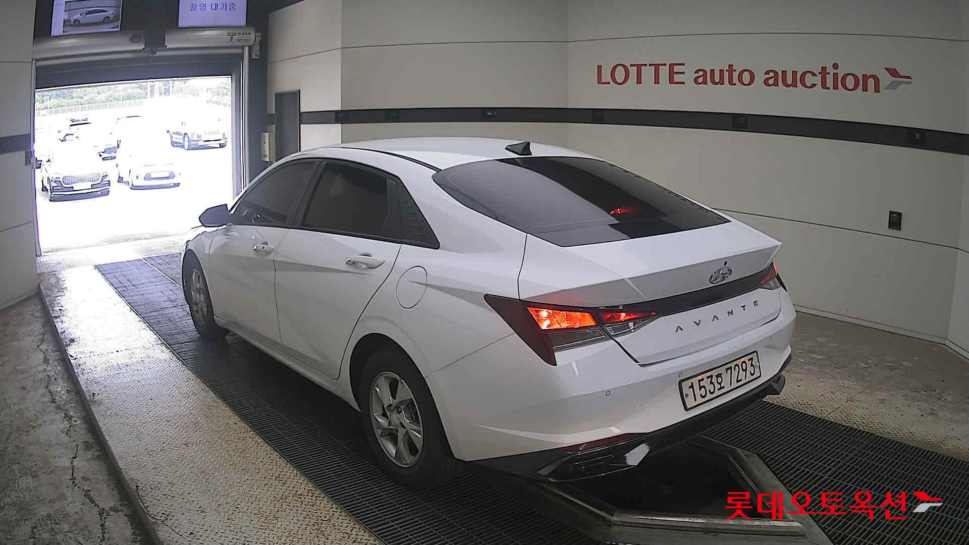 2021 - hyundai avante