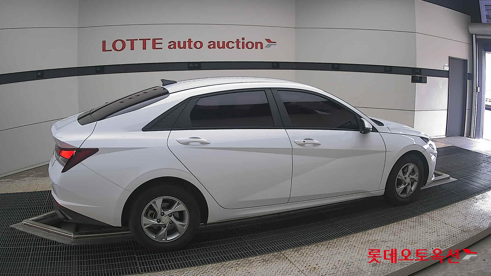 2021 - hyundai avante
