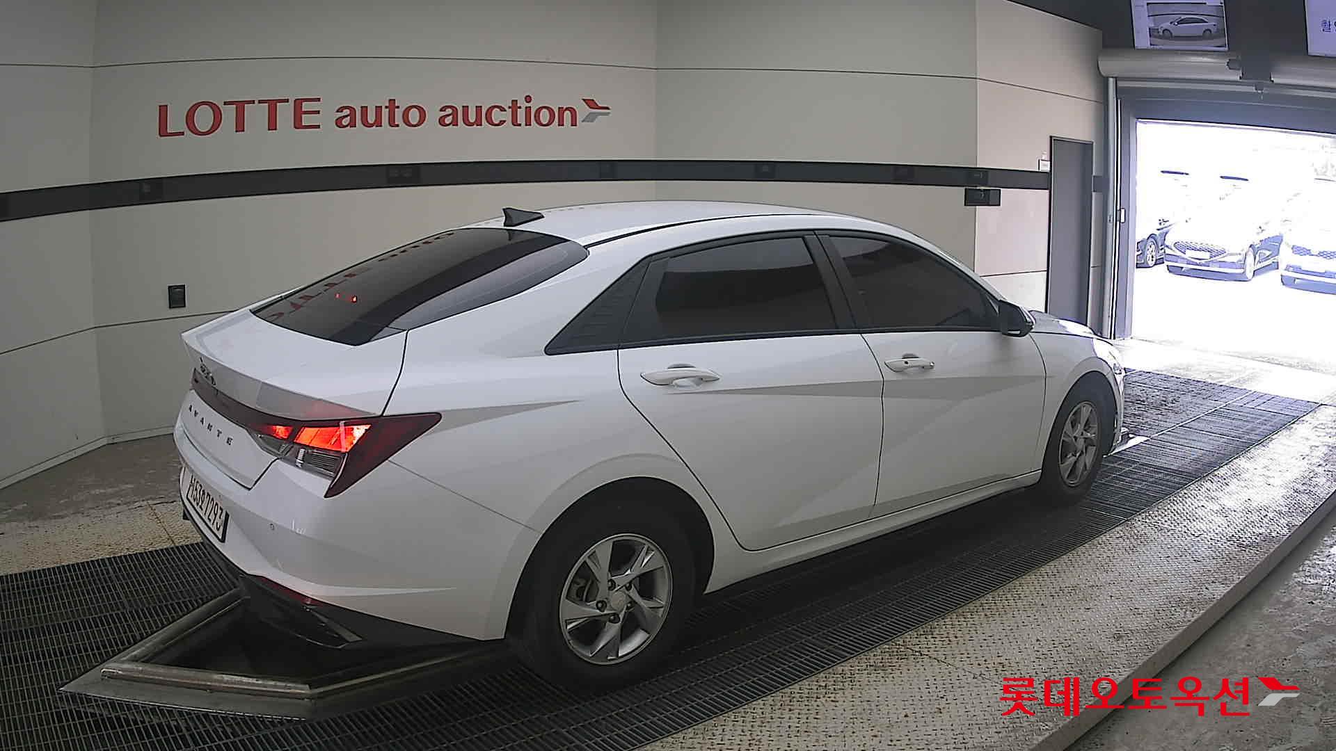 2021 - hyundai avante