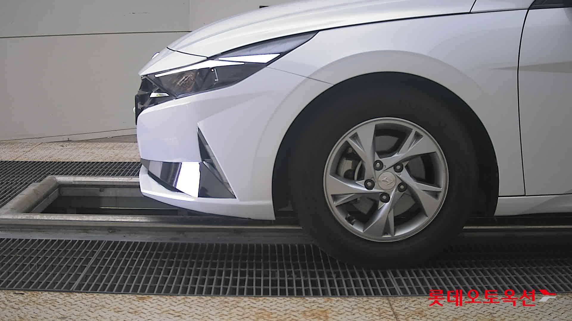 2021 - hyundai avante