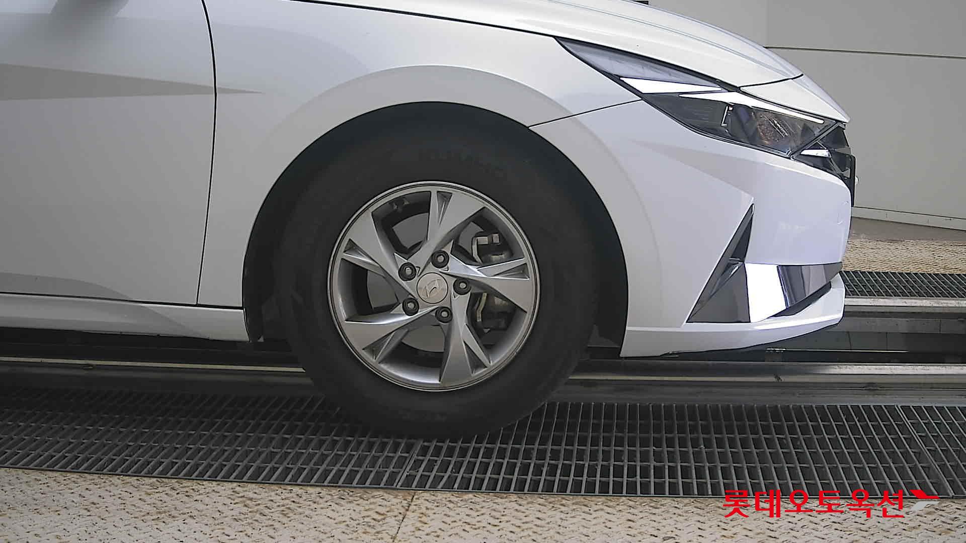 2021 - hyundai avante