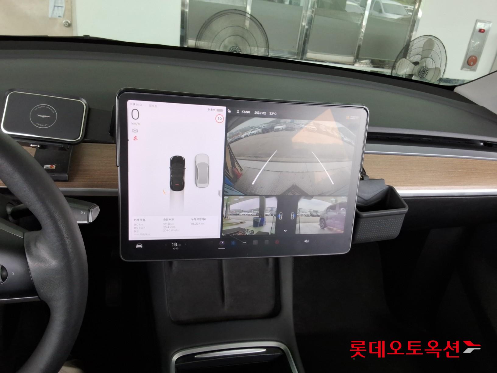 2021 - tesla model y