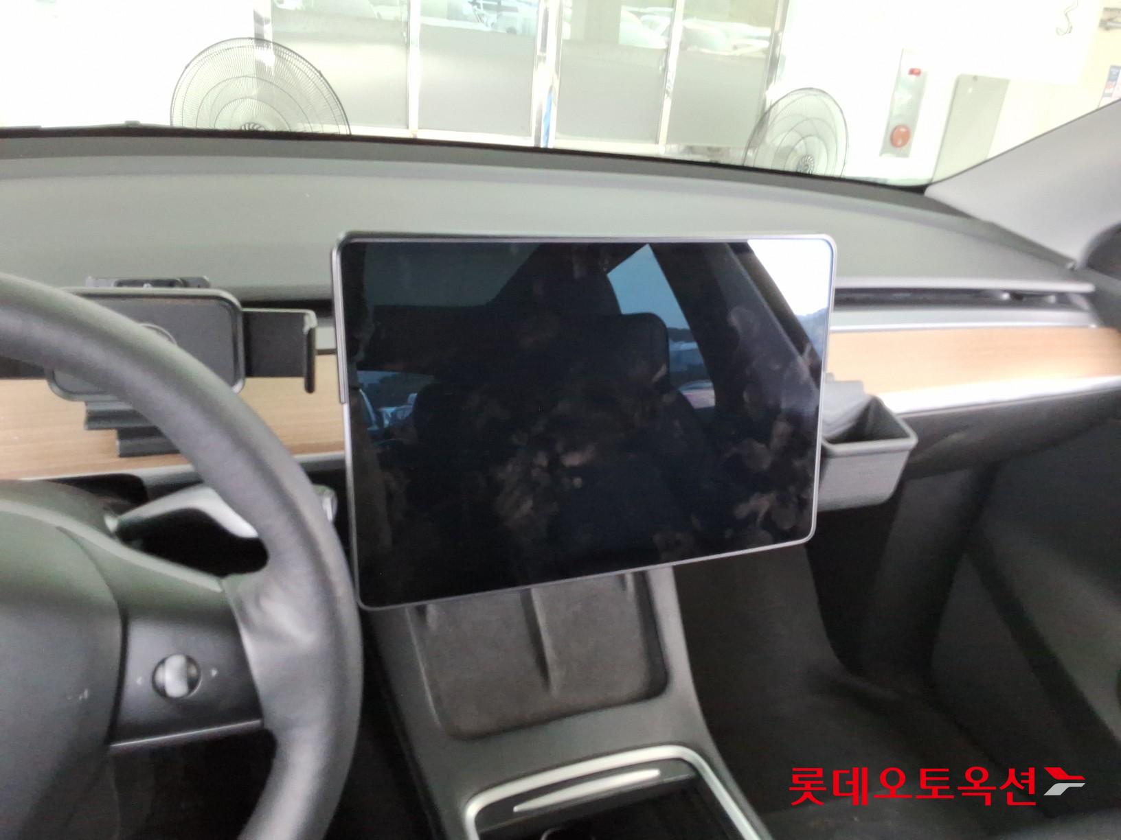 Tesla Model Y 2021 — صورة 38