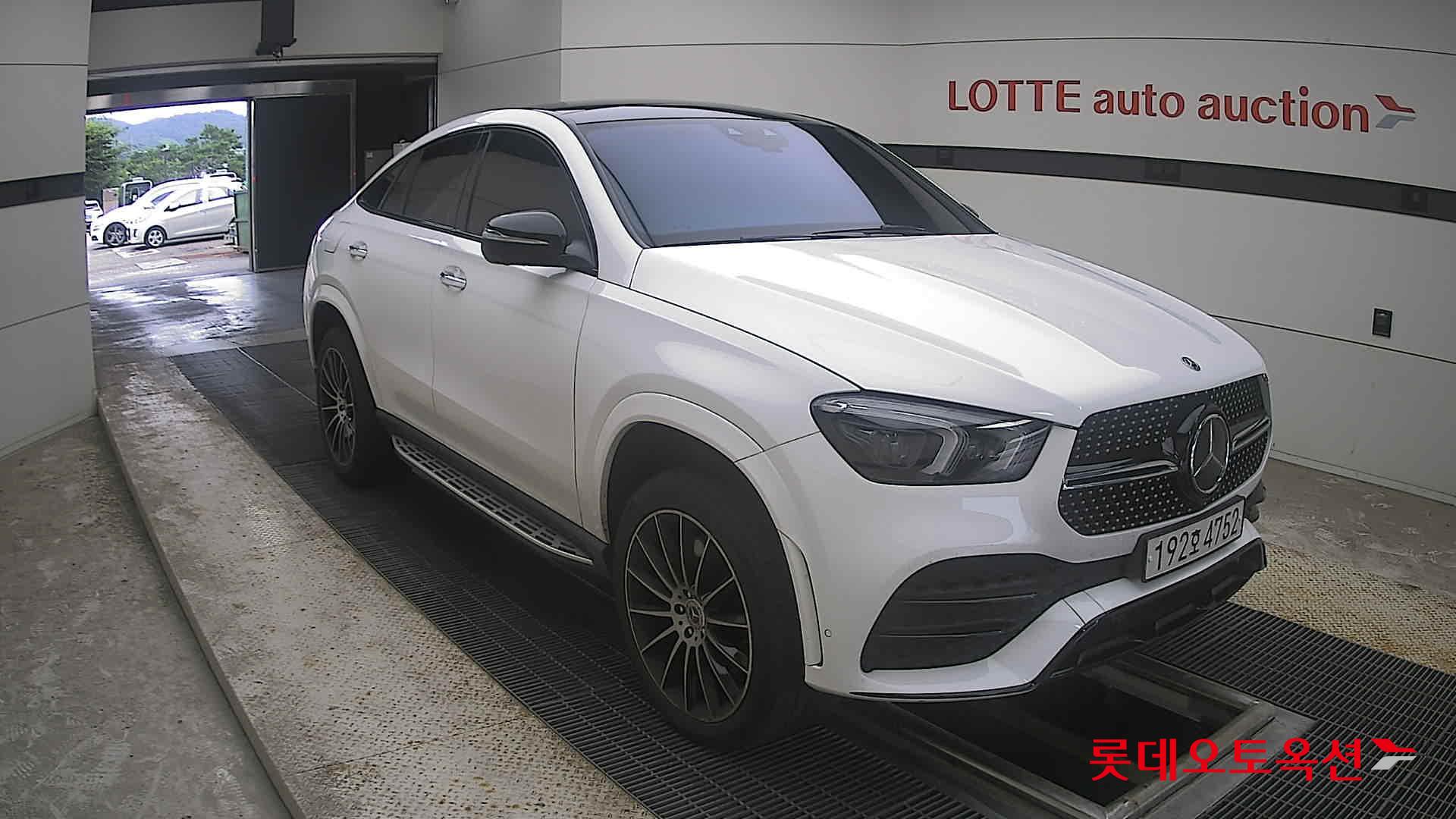 2022 - mercedes-benz gle 400d
