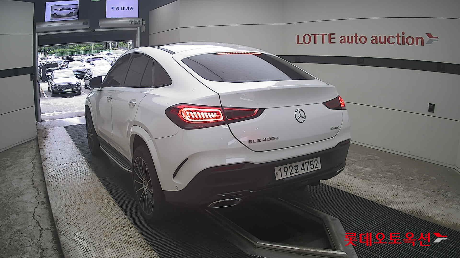 2022 - mercedes-benz gle 400d