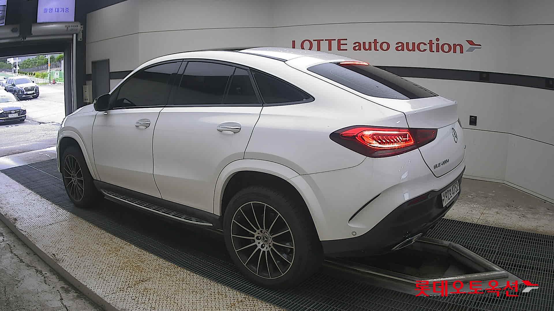 2022 - mercedes-benz gle 400d