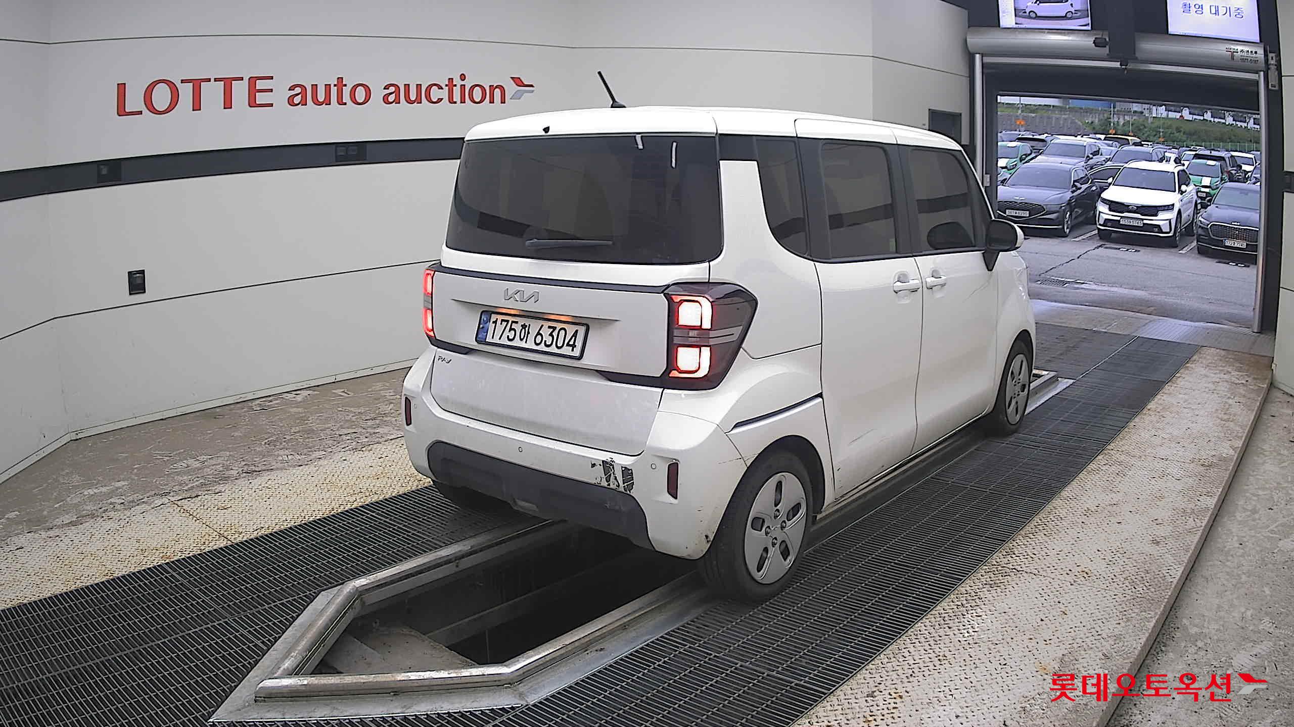 2023 - kia ray