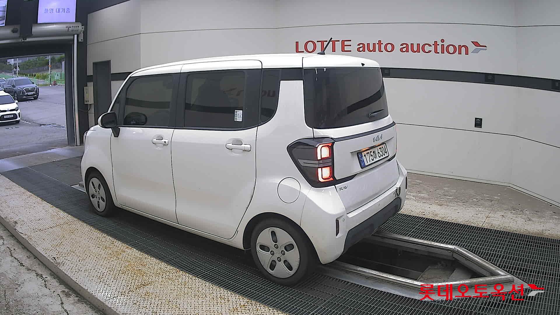 2023 - kia ray