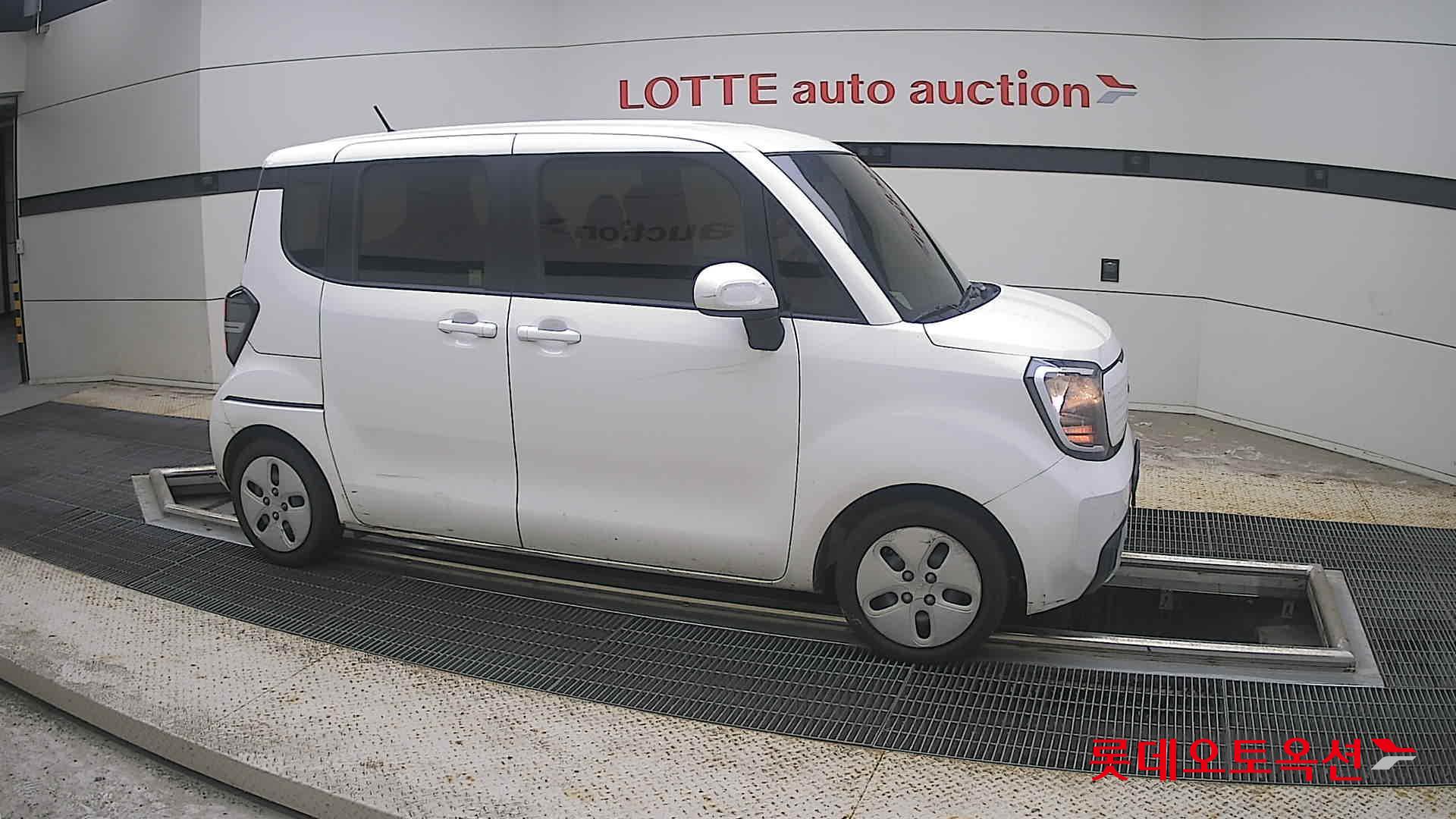 2023 - kia ray