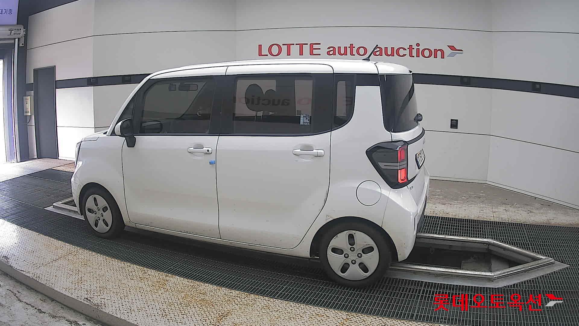 2023 - kia ray