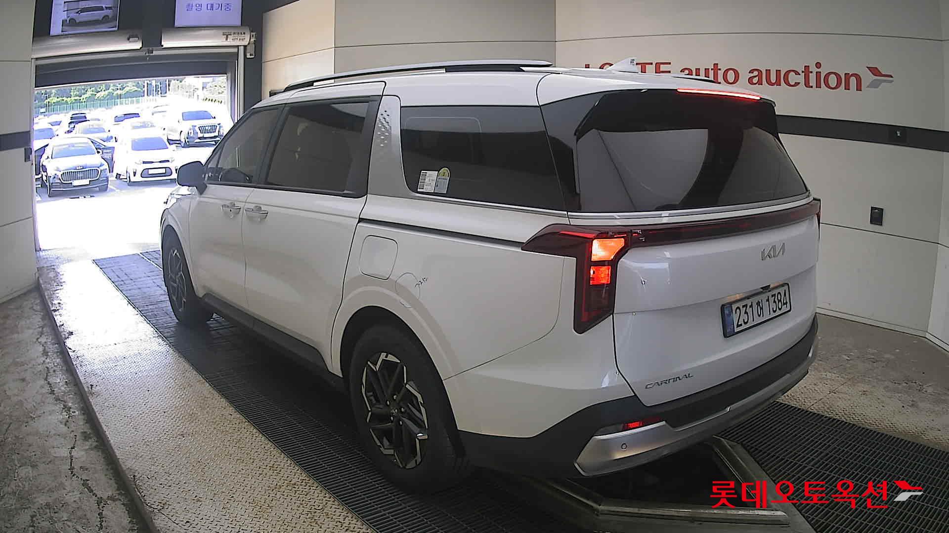 2025 - kia carnival