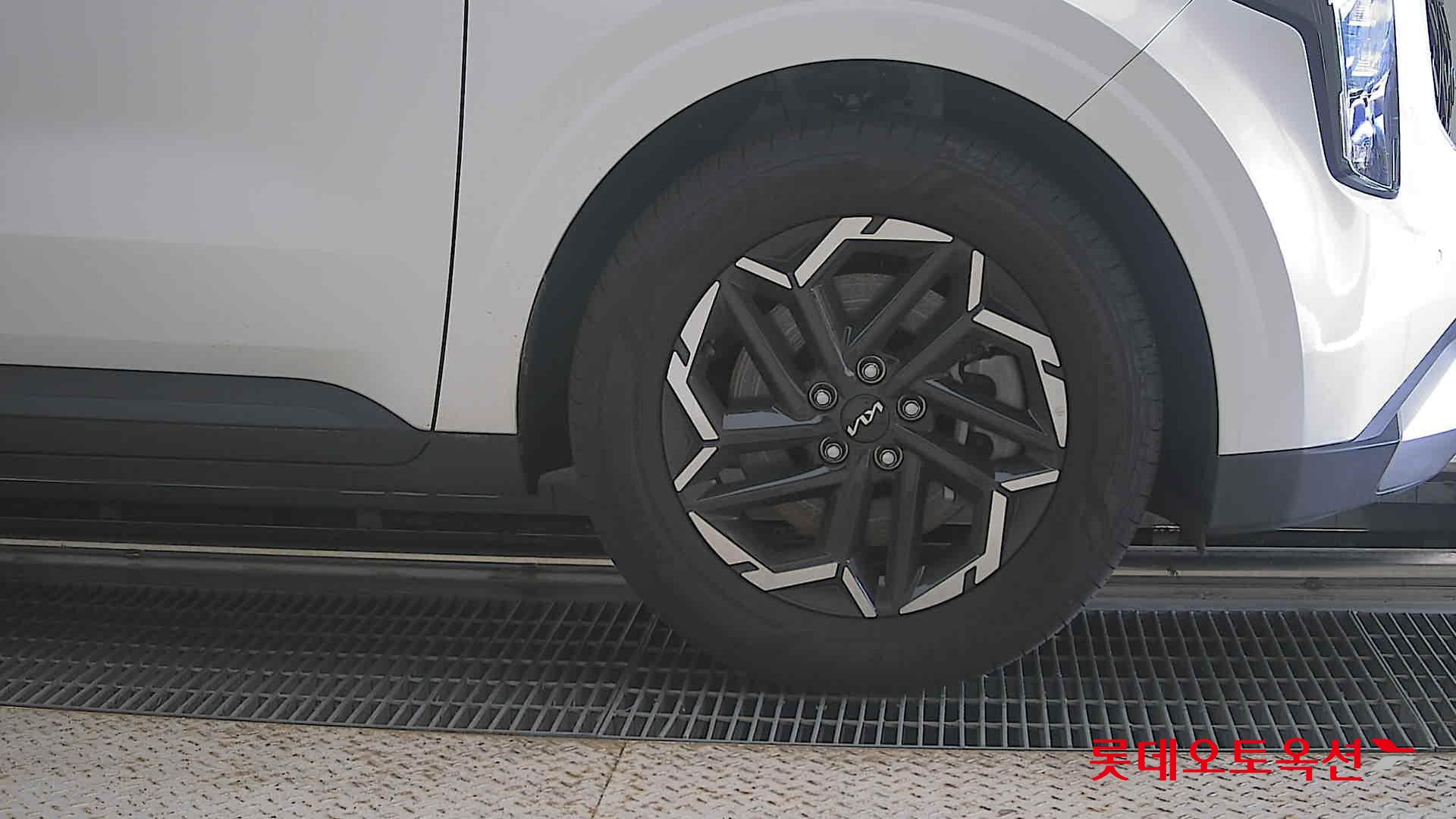 2025 - kia carnival
