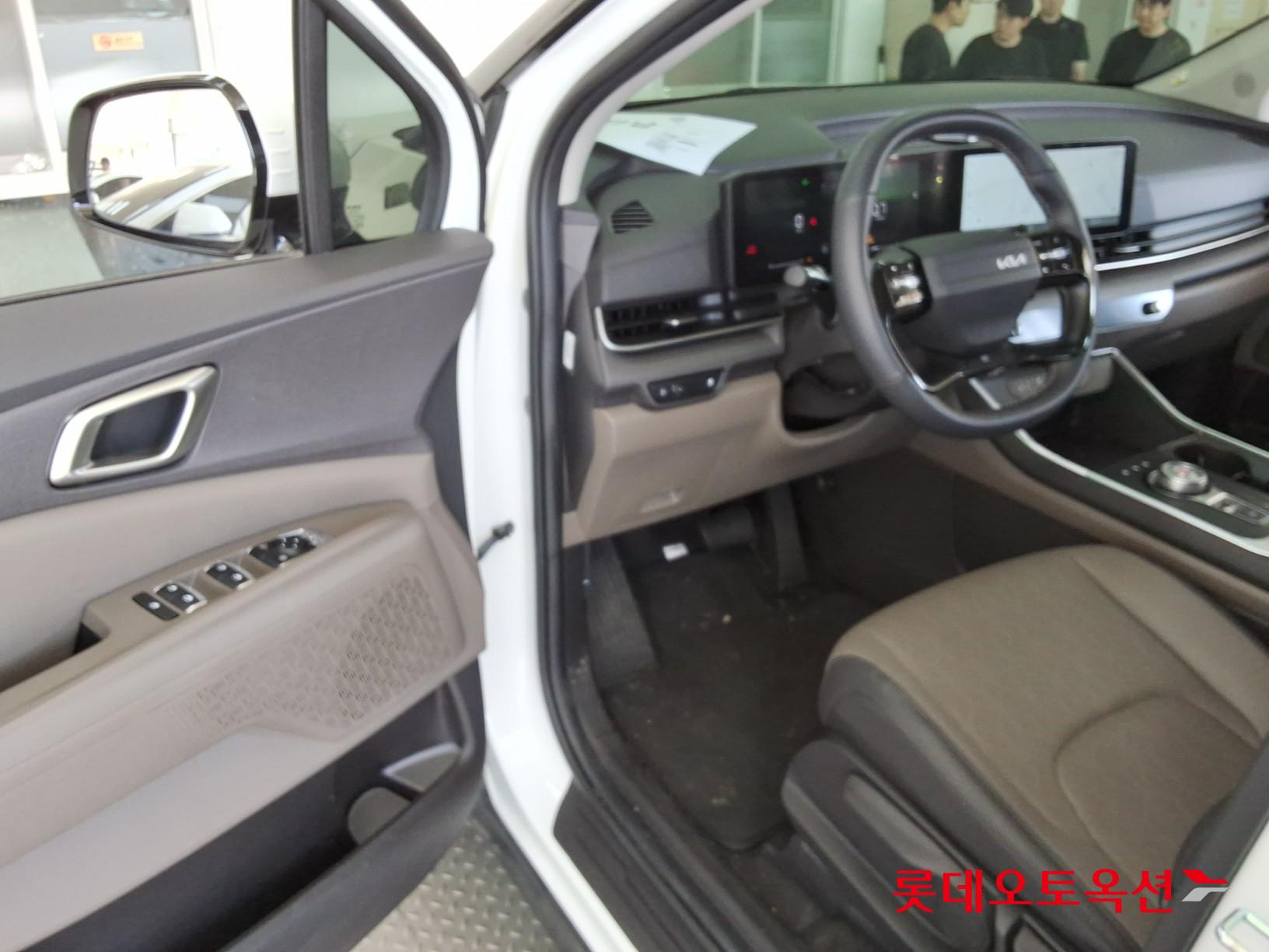 2025 - kia carnival