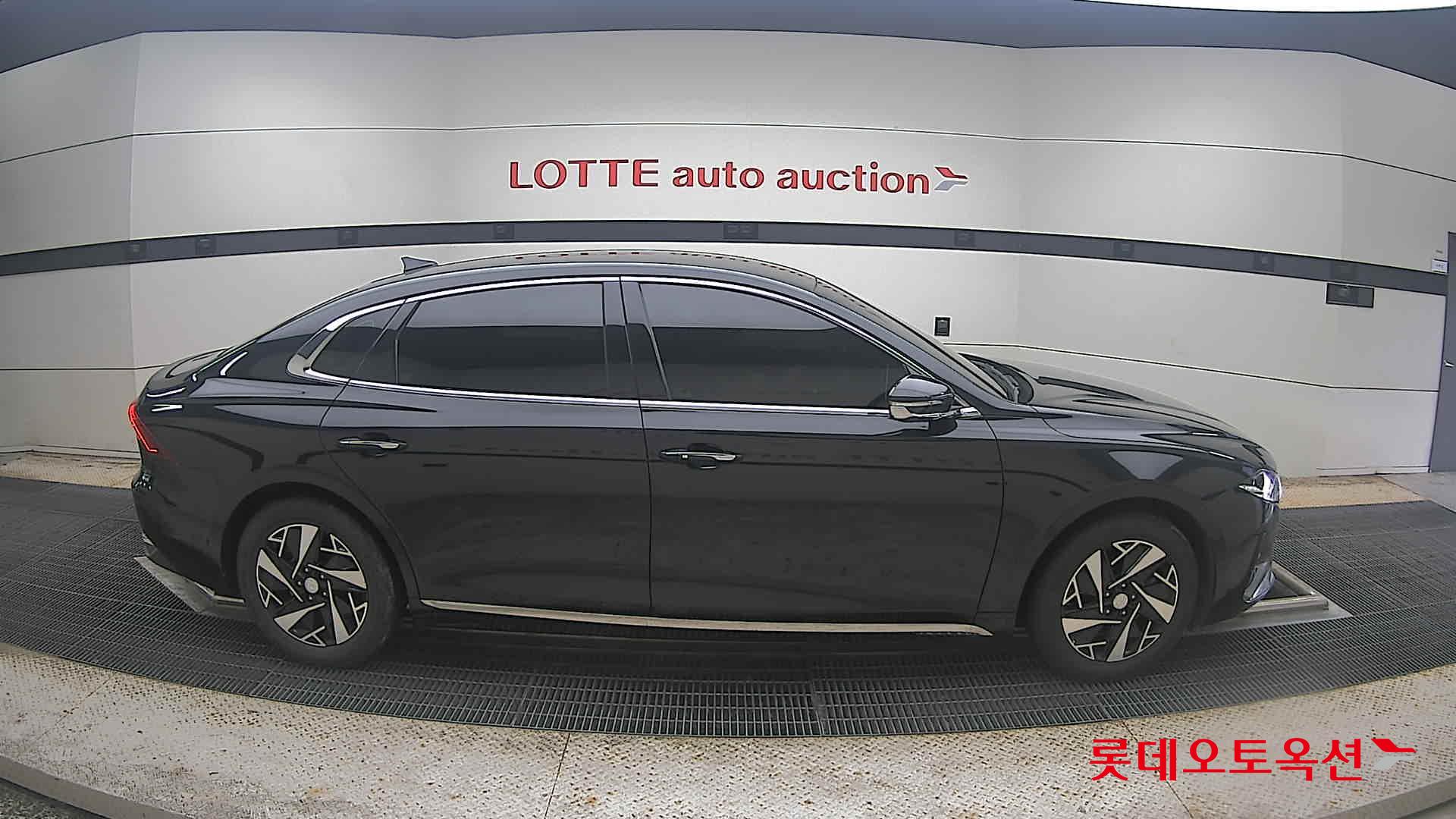 2022 - hyundai grandeur