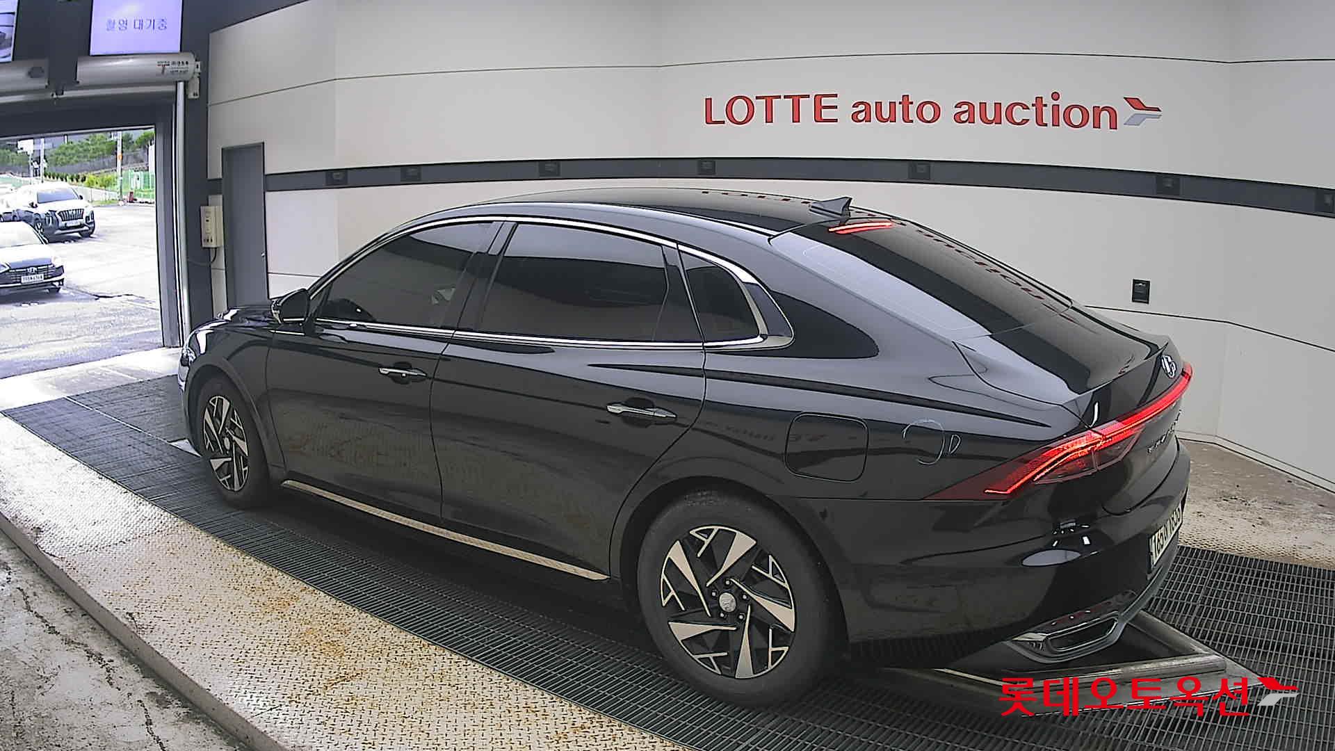 2022 - hyundai grandeur