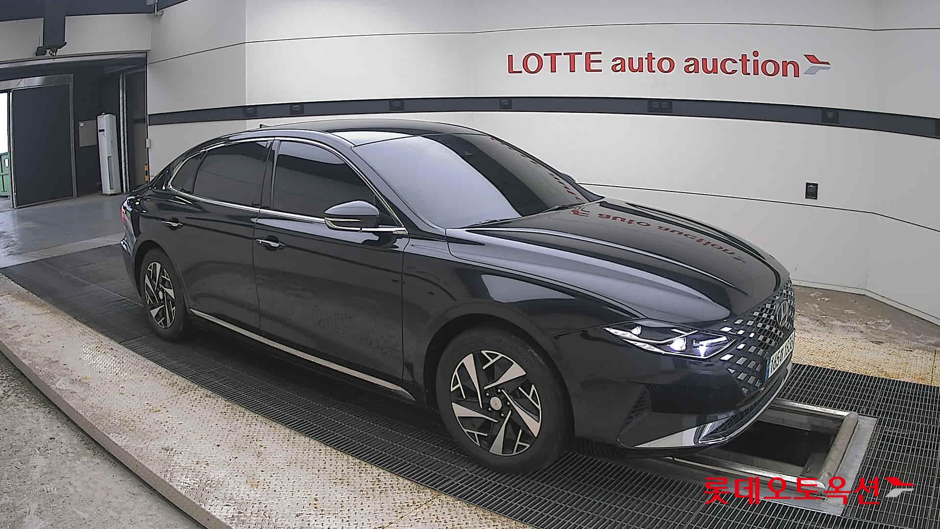2022 - hyundai grandeur