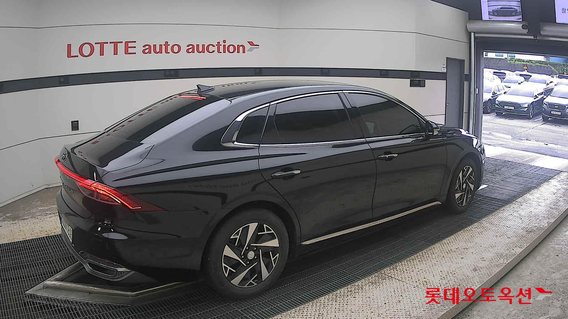 2022 - hyundai grandeur