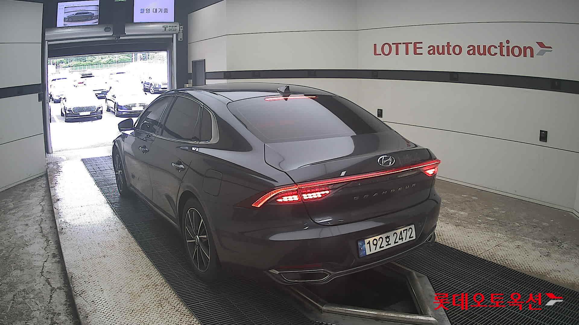2022 - hyundai grandeur
