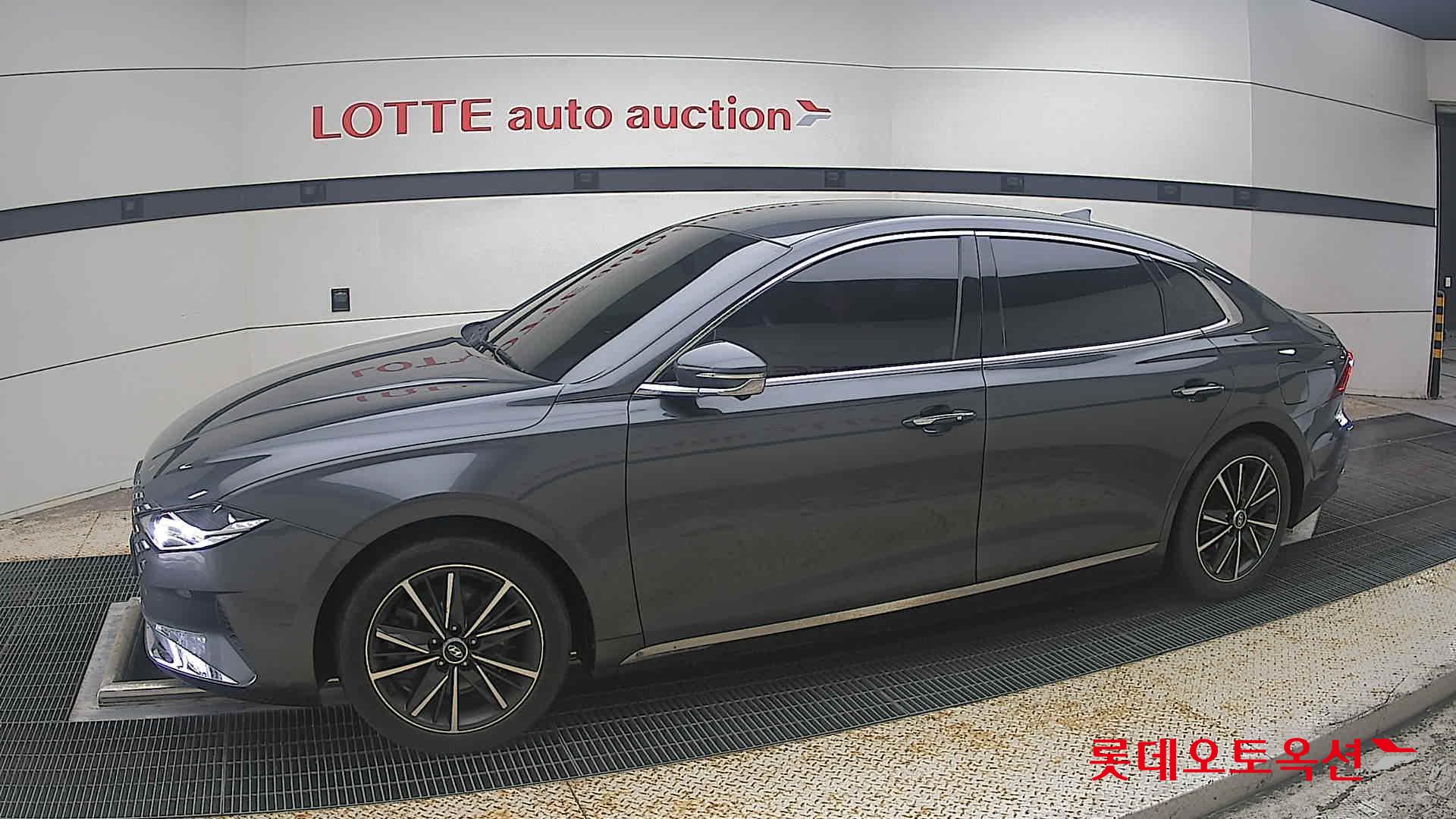 2022 - hyundai grandeur