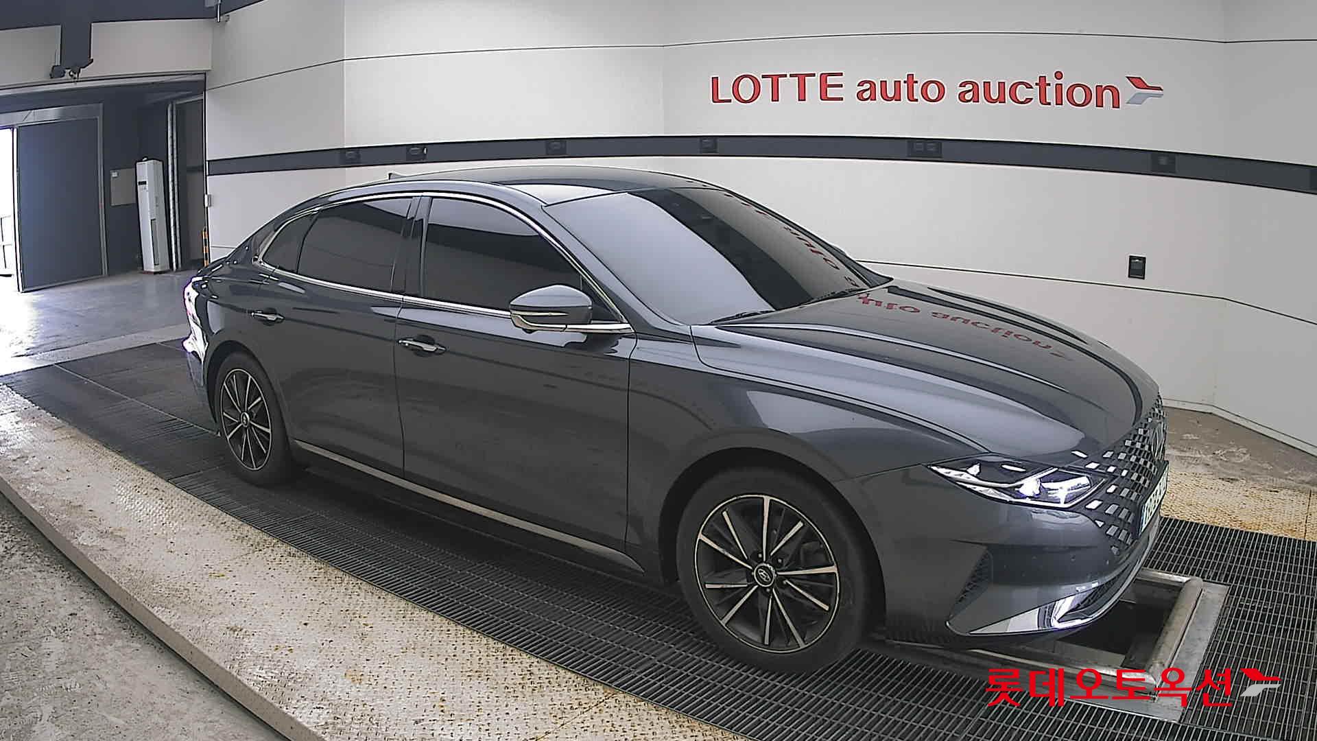 2022 - hyundai grandeur