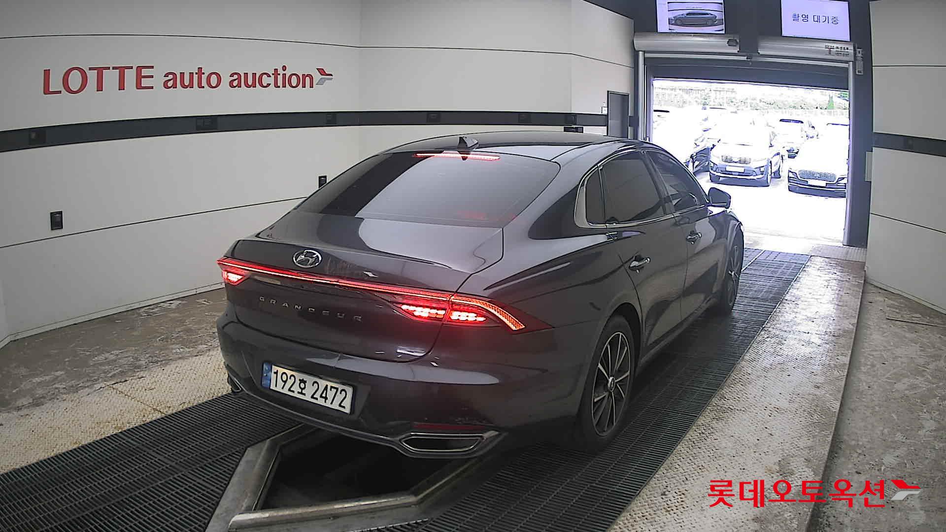 2022 - hyundai grandeur