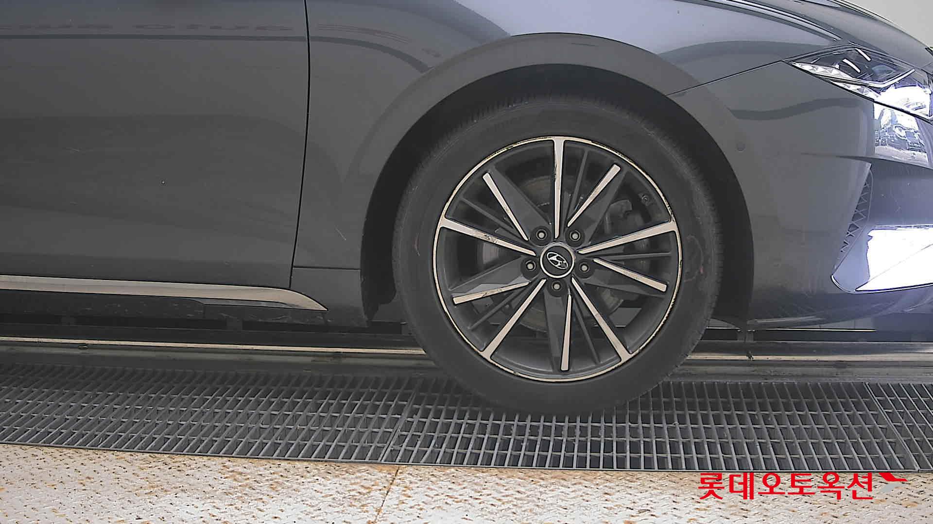 2022 - hyundai grandeur