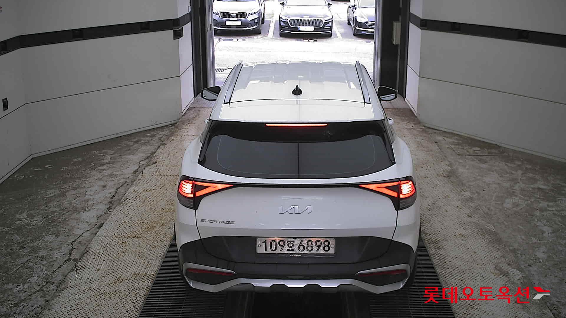 2022 - kia sportage