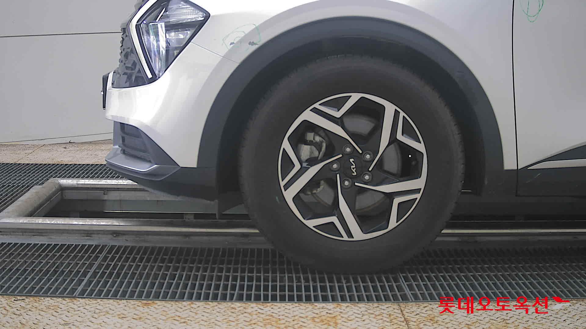 2022 - kia sportage