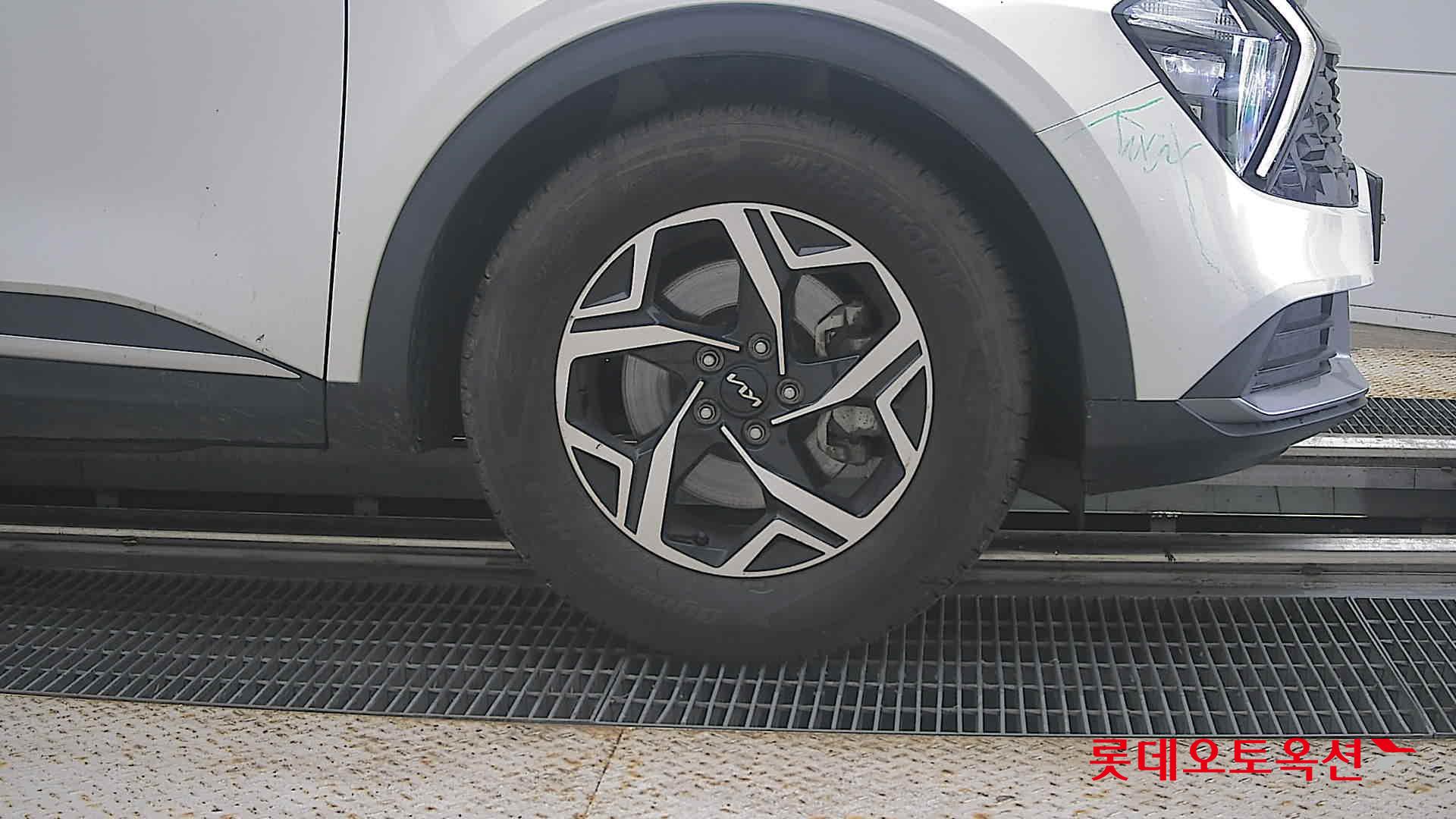 2022 - kia sportage
