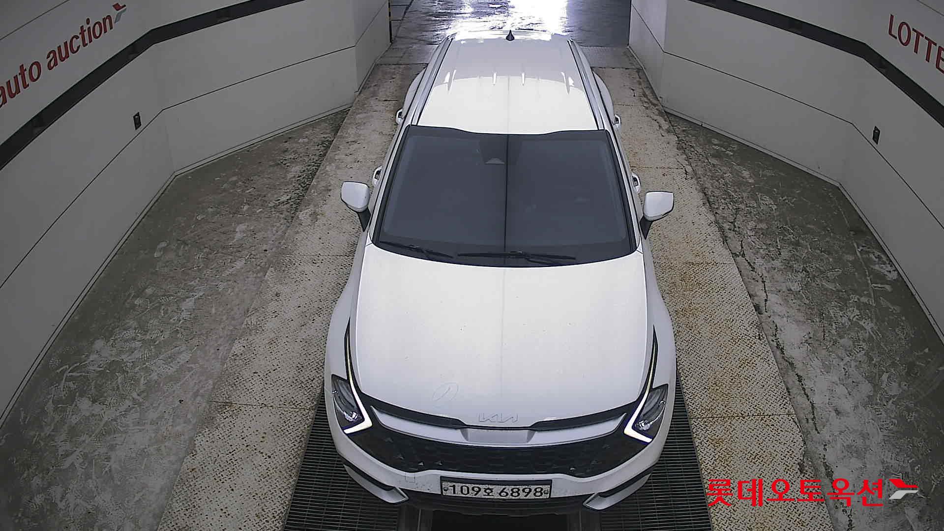 2022 - kia sportage