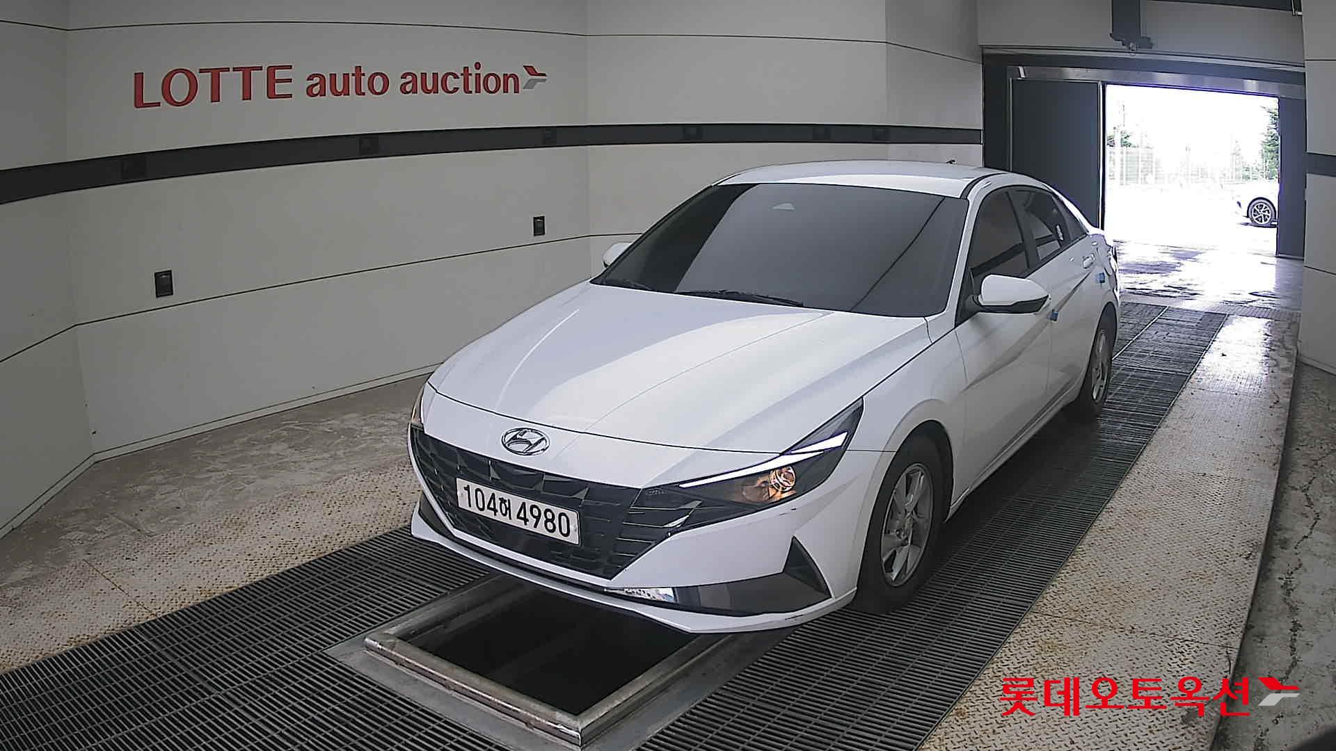 2021 - hyundai avante