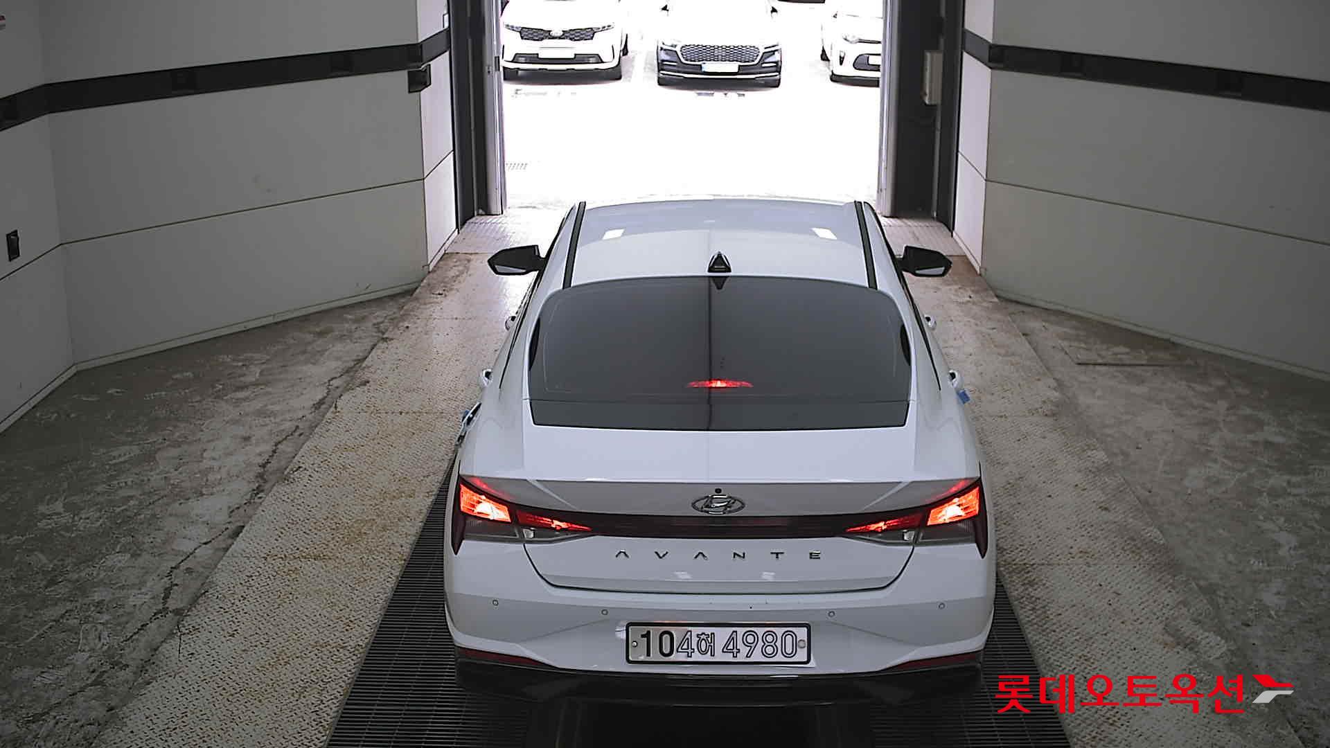 2021 - hyundai avante