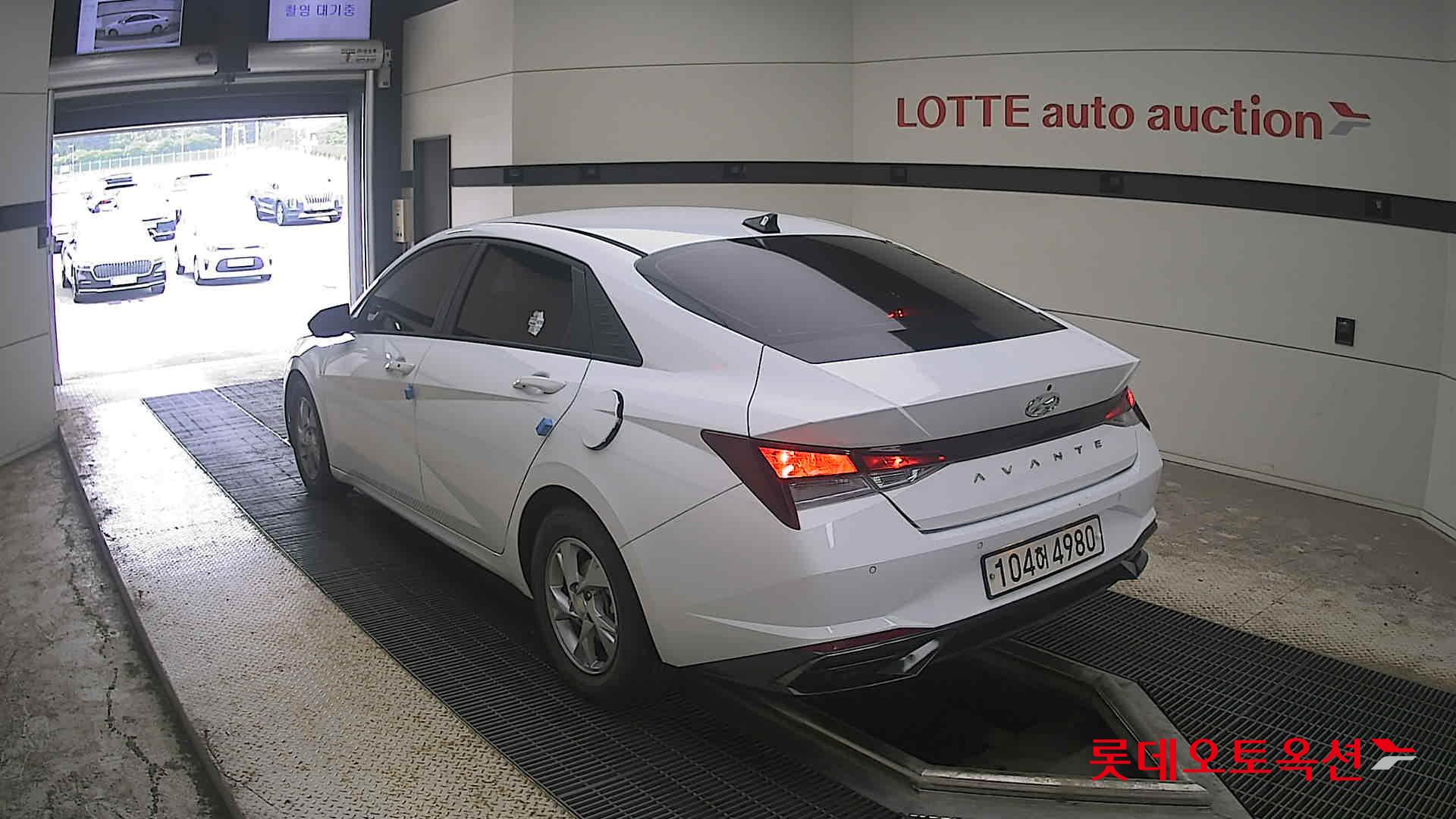 2021 - hyundai avante