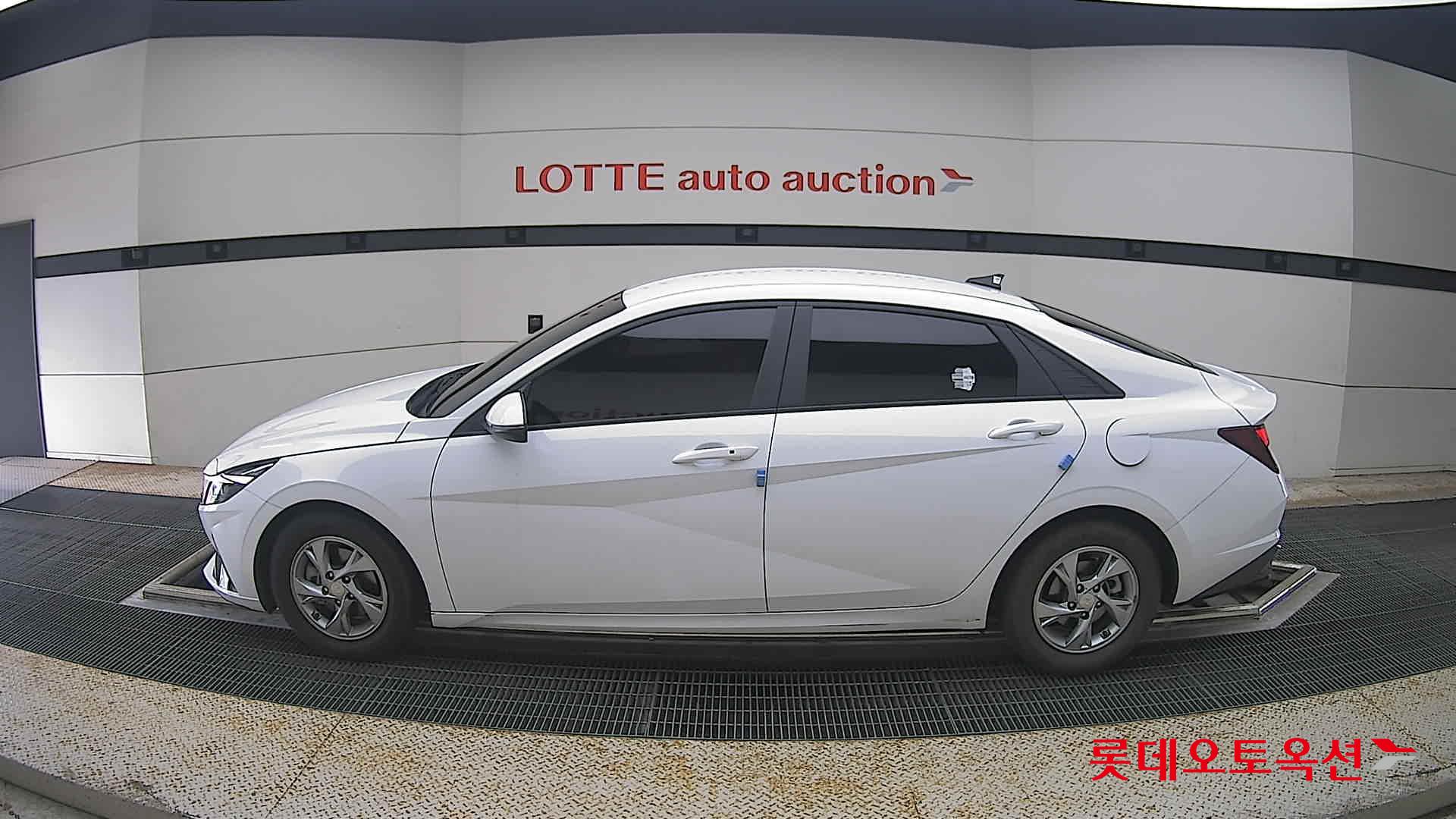 2021 - hyundai avante