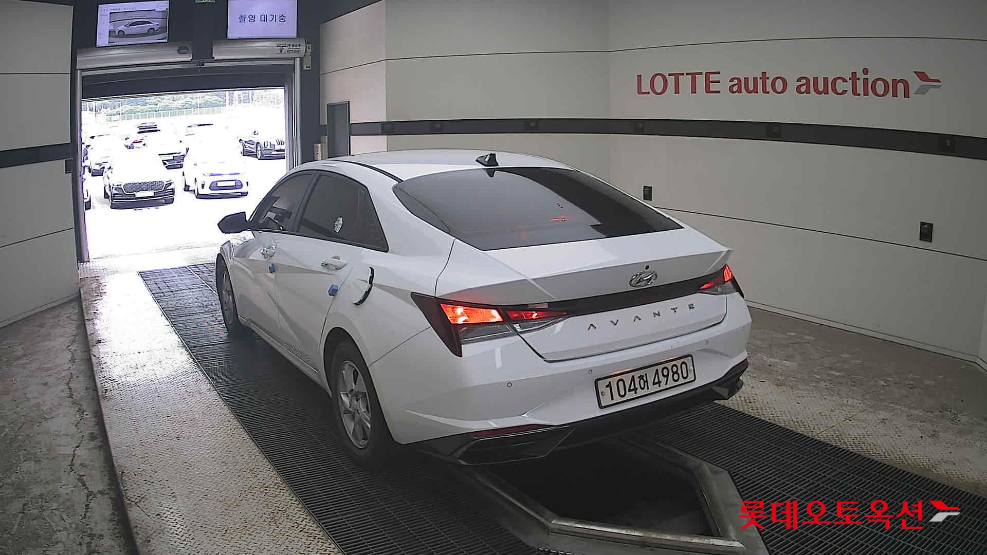 2021 - hyundai avante