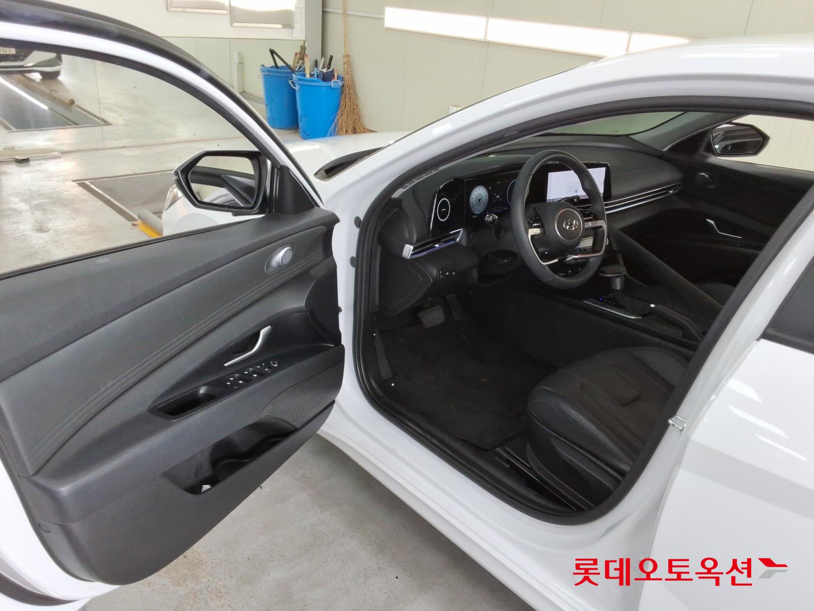 2021 - hyundai avante