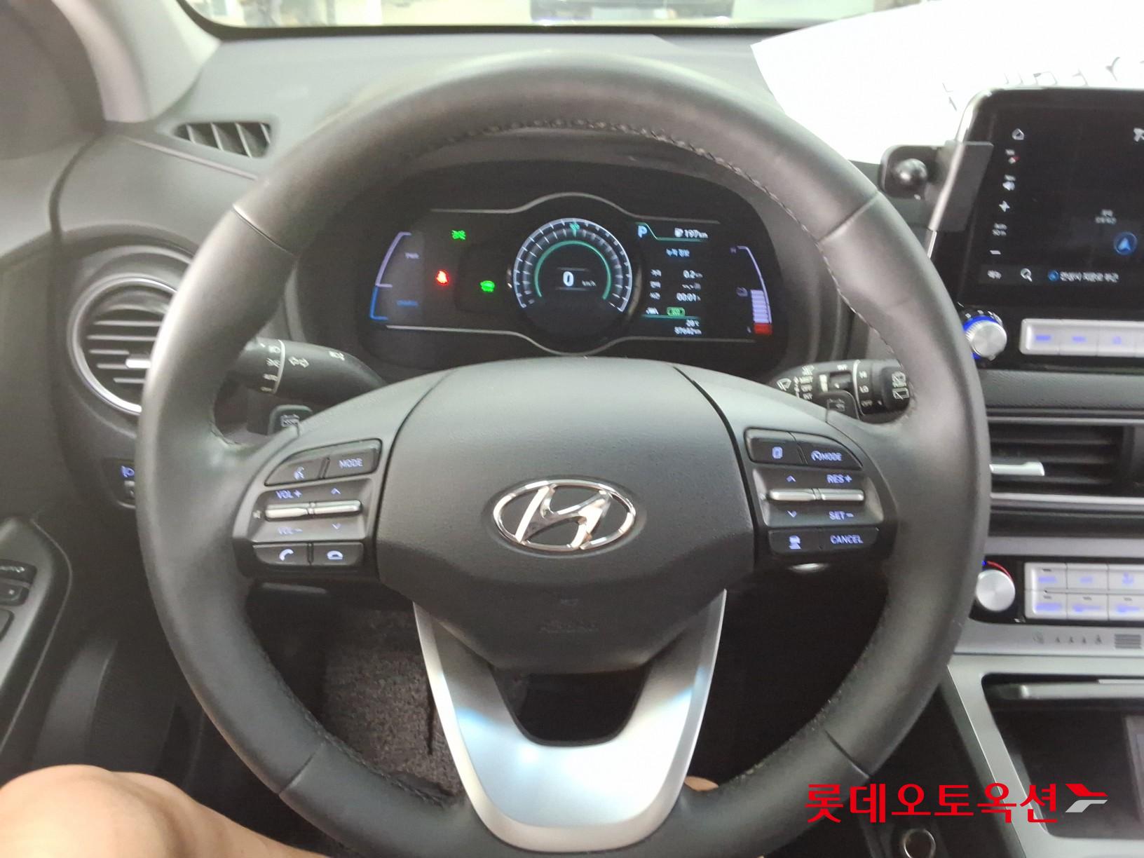 2020 - hyundai kona