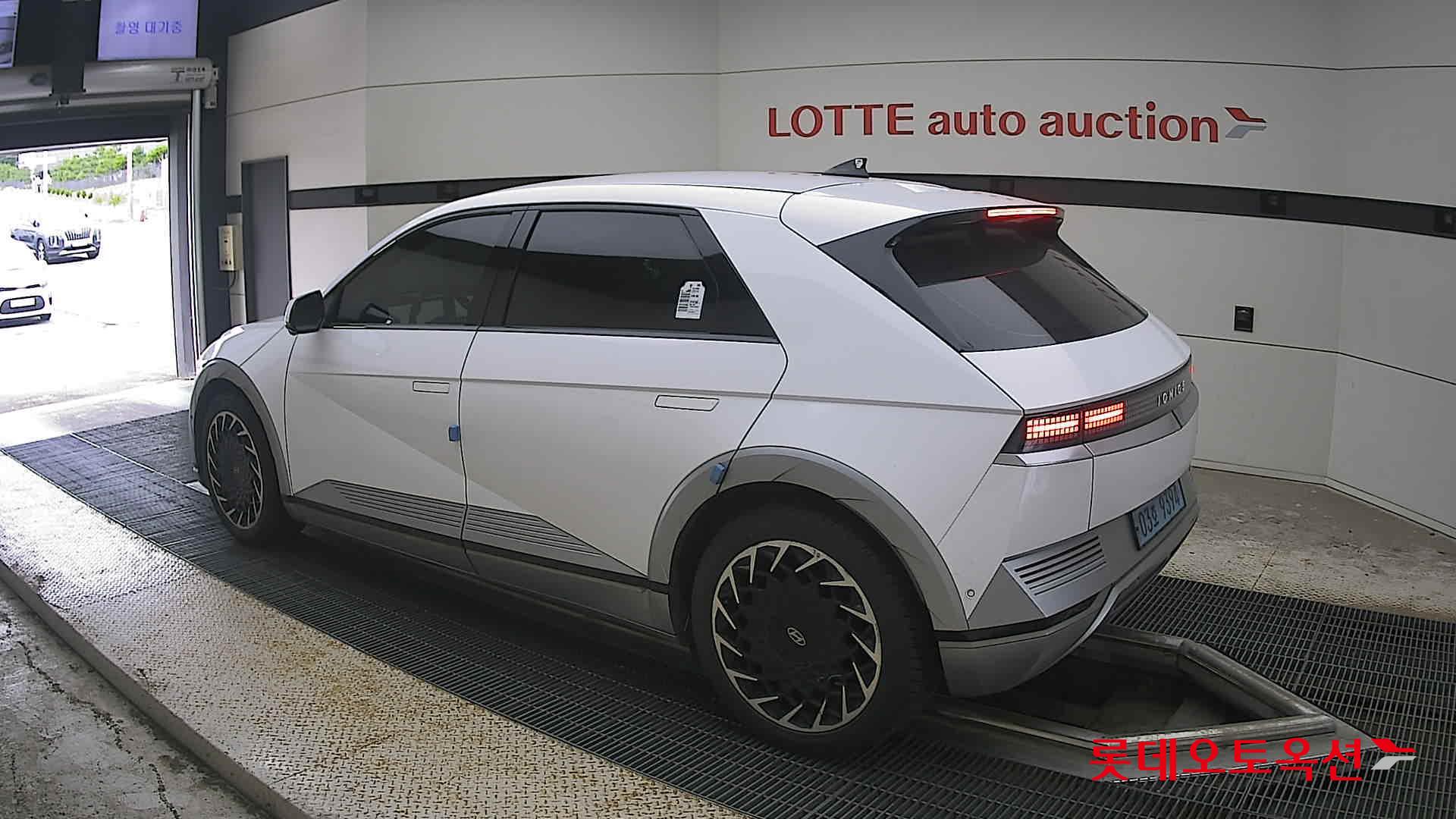 2022 - hyundai ioniq