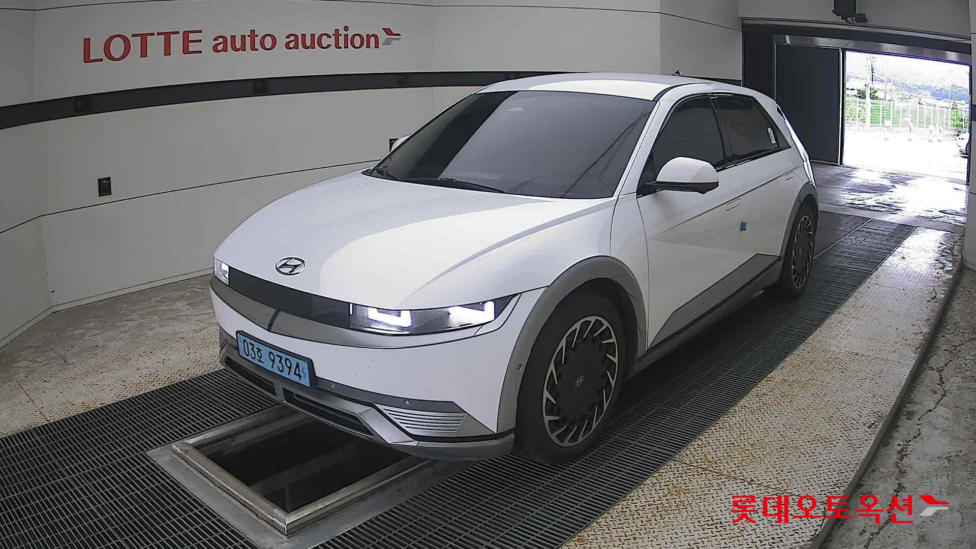 2022 - hyundai ioniq
