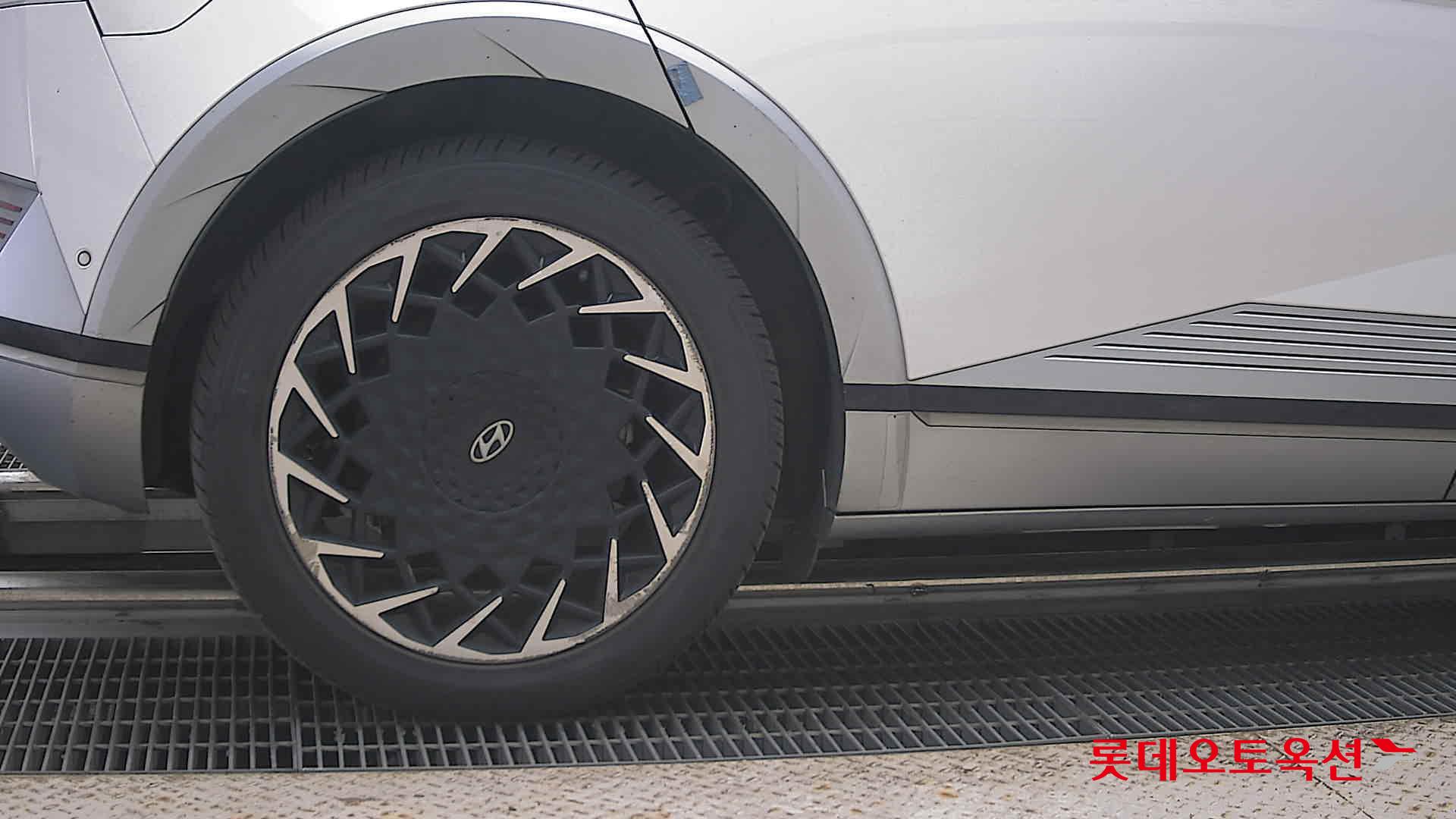 2022 - hyundai ioniq