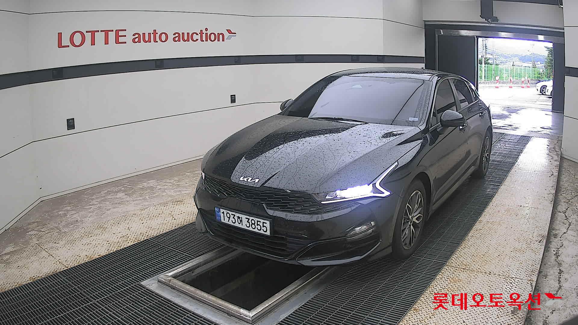 2022 - kia k5