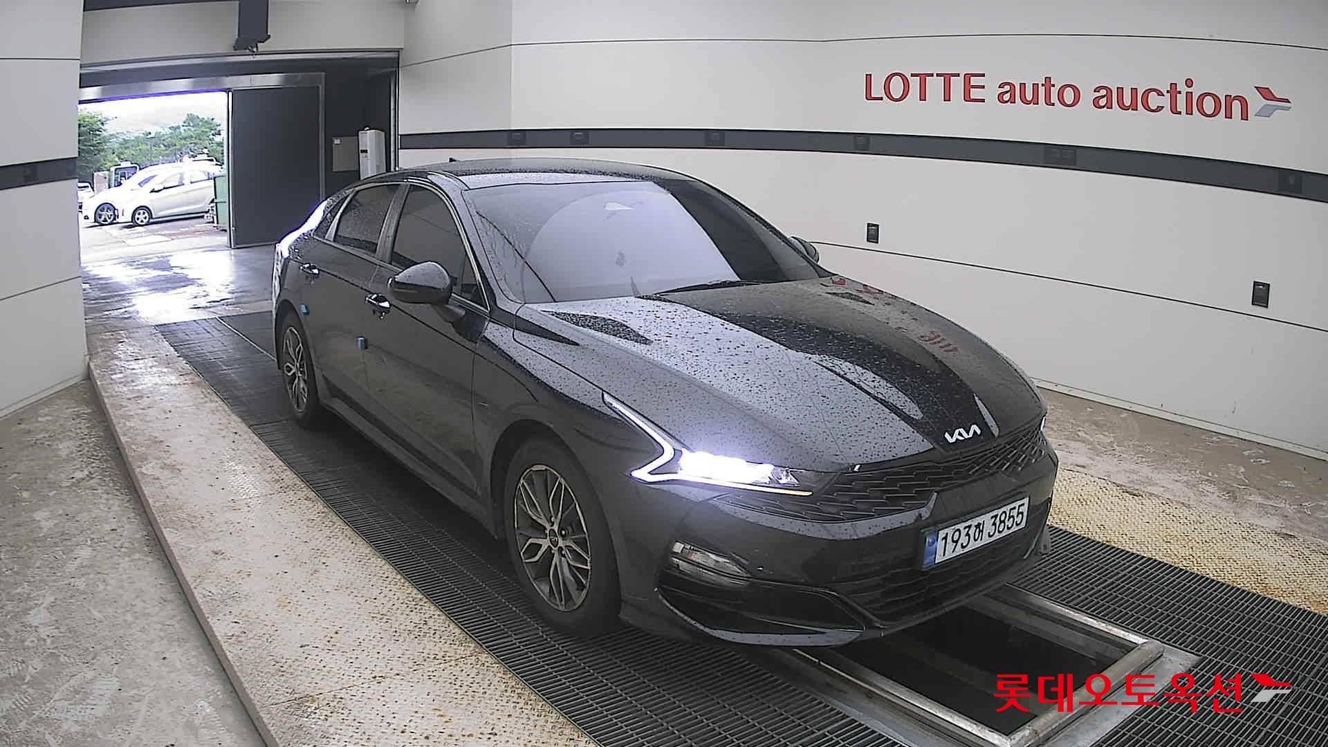 2022 - kia k5