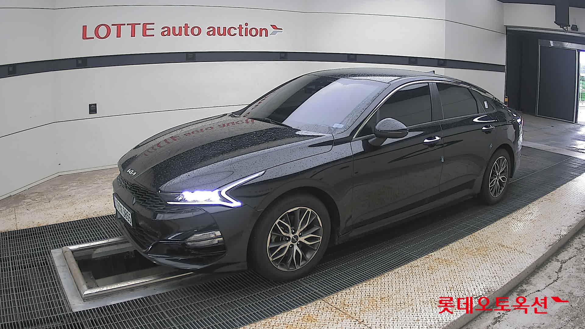 2022 - kia k5
