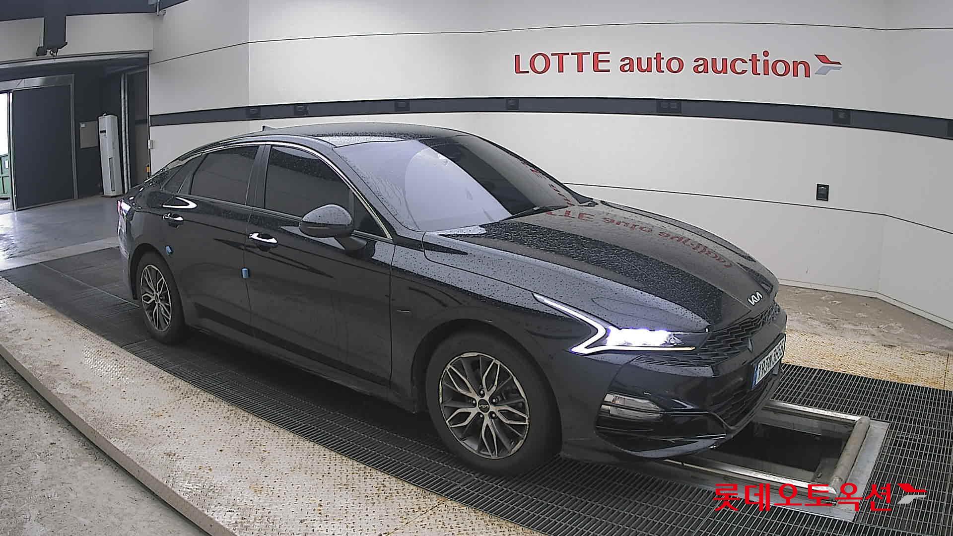 2022 - kia k5