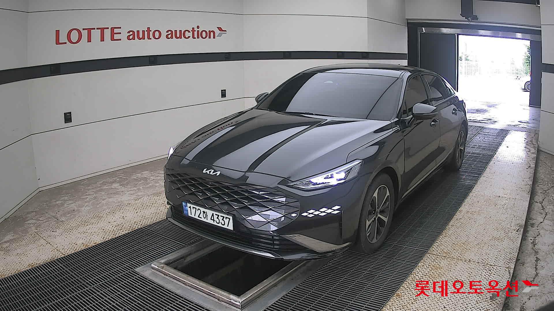 2023 - kia k8